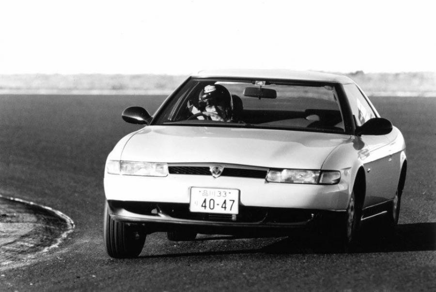  Eunos Cosmo 1990 года  (фото 19 из 29)